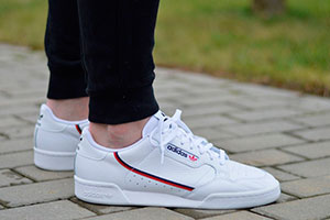 Картинка статьи Кроссовки adidas Continental