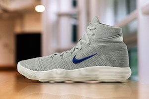 Картинка статьи Кроссовки Nike Hyperdunk