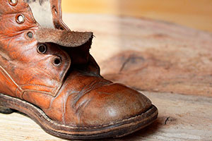 Картинка статьи Вредные советы: 6 способов быстро угробить свои туфли