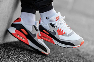 Картинка статьи Кроссовки Nike Air Max 90