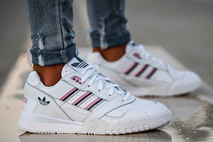 Картинка статьи Кроссовки adidas