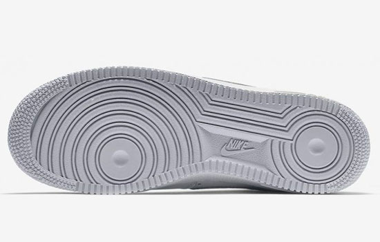 Подошва кроссовок Nike Air Force 1