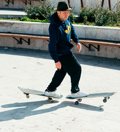 Марк Гонсалез в кроссовках adidas Skateboarding