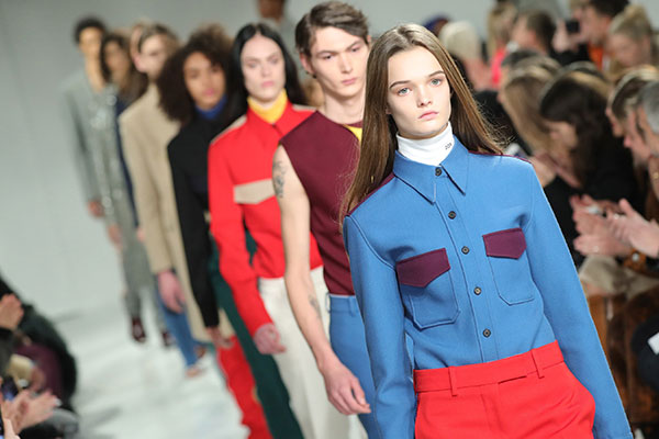 На показе Calvin Klein Раф Симонс и Calvin Klein