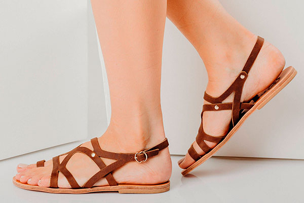 Тип женской обуви: римская сандалия