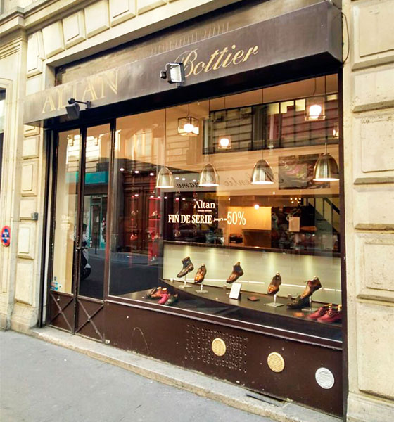 Магазин Altan Bottier в Париже
