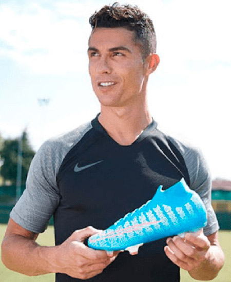Футбольные бутсы Nike Mercurial Роналду